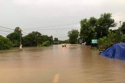 Di dời khẩn cấp người dân ở vùng nguy hiểm ở Tây Nguyên do mưa lớn