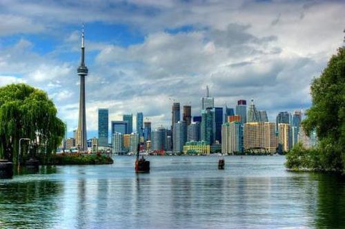 Điều gì xảy ra khi kinh tế Canada dịch chuyển theo hướng công nghệ cao?