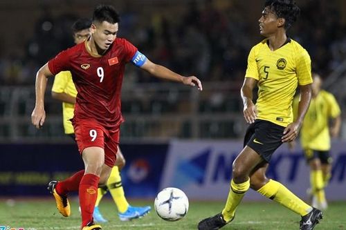 U18 Việt Nam đánh bại Malaysia bằng siêu phẩm đá phạt góc!