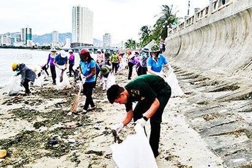 Hội Liên hiệp Phụ nữ TP. Nha Trang: Hưởng ứng phong trào phòng, chống rác thải nhựa