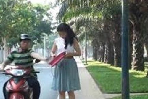 Thợ hồ kiêm... cướp giật