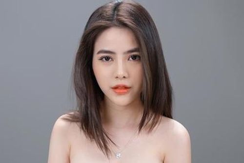 Á hậu Thủy Tiên 'biến hóa' trong thời trang Châu Á
