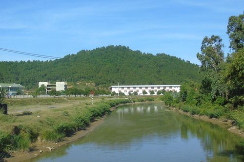 Nghệ An: 6 nhà máy lấy nước sông Đào có dấu hiệu ô nhiễm để sản xuất nước sạch bán cho người dân
