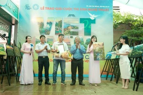 'Thác Bản Giốc' đoạt giải Nhất cuộc thi ảnh 'Việt Nam nhìn từ trên cao'