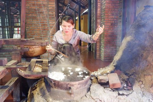 Khai mạc Festival Văn hóa tơ lụa, thổ cẩm Việt Nam-Thế giới lần thứ V
