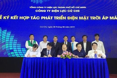 Đưa điện mặt trời áp mái đến doanh nghiệp