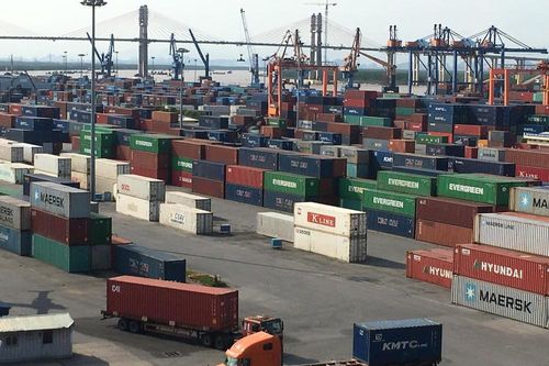 Hàng loạt doanh nghiệp 'ngủ quên' trên đống nợ tiền tỷ