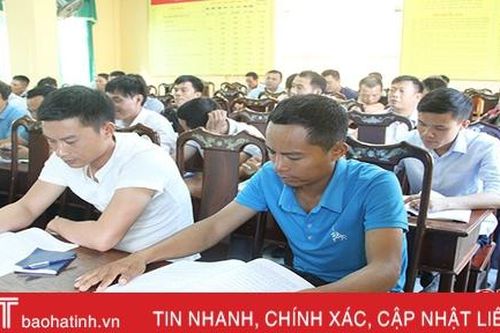 Trang bị kỹ năng an toàn điện cho cán bộ dịch vụ điện nông thôn ở Hà Tĩnh