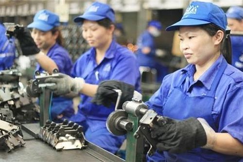 Thủ tướng: Năng suất lao động chưa 'bung' được là do tiền lương