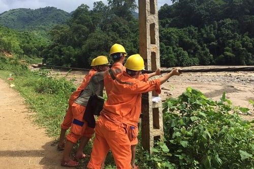 PC Thanh Hóa: Tập trung nguồn lực khắc phục sự cố bão số 3 tại Quan Sơn, Quan Hóa