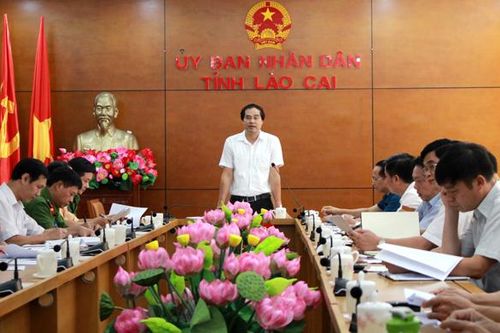 Cán bộ, đảng viên cần nêu gương thực hiện nếp sống văn minh đô thị
