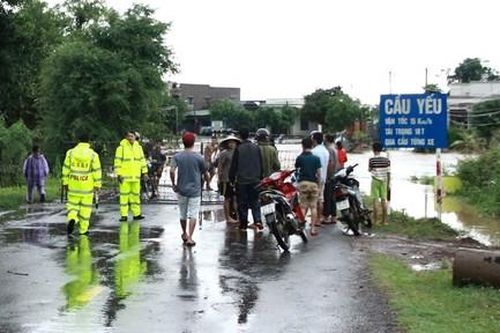 Mưa lớn ở Đắk Lắk, gần 800 ngôi nhà bị ngập, 1 người chết