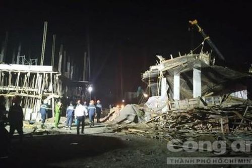 Công trình đổ sập trong đêm, 8 người bị thương và mất tích