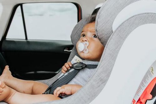 Các ứng dụng điện thoại giúp trẻ em tránh bị bỏ quên trên ô tô