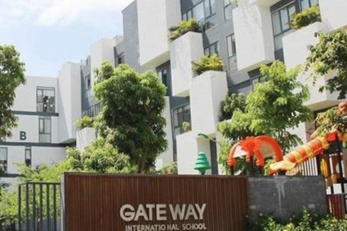 Chuyên gia cấp cứu nói gì về nguyên nhân bé lớp 1 tử vong khi bị bỏ quên trên xe?