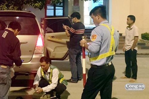 Cả gia đình gieo rắc 'cái chết trắng'
