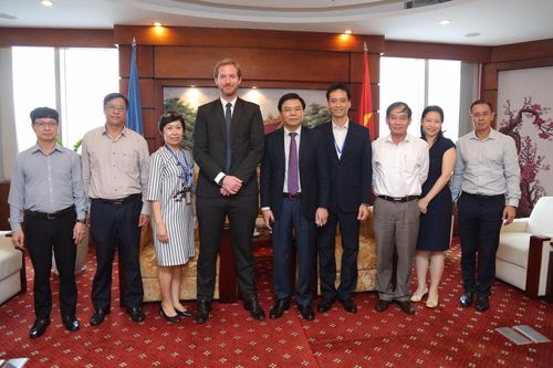Tổng giám đốc Petrovietnam Lê Mạnh Hùng tiếp lãnh đạo Perenco Việt Nam