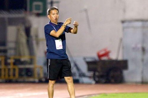 Thua 1-4 U18 Australia, HLV Hoàng Anh Tuấn phát biểu: 'Đây là một trận đấu không tệ của U18 Việt Nam'