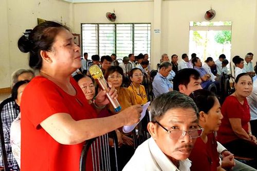 Các đại biểu HĐND tỉnh tiếp xúc cử tri sau kỳ họp thứ 10