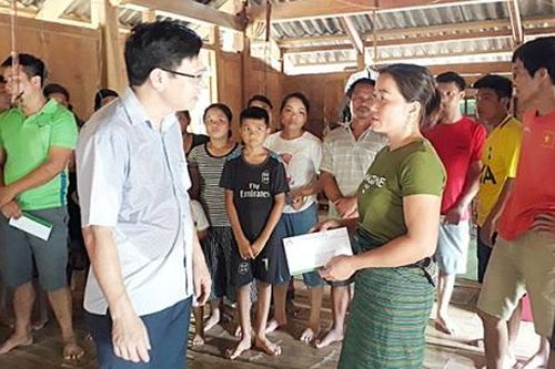 NHCSXH Thanh Hóa thăm hỏi người dân bị thiệt hại do thiên tai