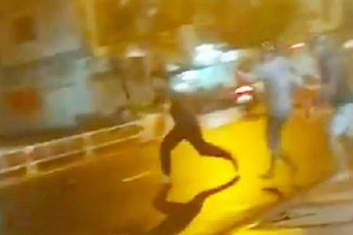 Truy xét 2 nhóm thanh niên sử dụng hung khí hỗn chiến trên đường