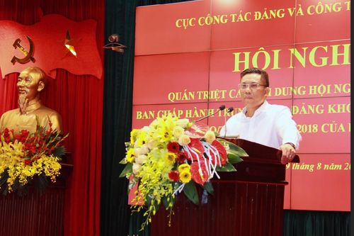 Cán bộ, chiến sĩ CAND học tập, quán triệt nội dung Hội nghị lần thứ 10, Ban Chấp hành Trung Đảng khóa XII