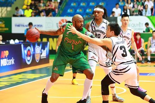 VBA 2019: Hạ gục ĐKVĐ, Thang Long Warriors rộng cửa Playoff