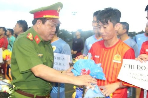 Khai mạc Giải bóng đá Công an quận Hải Châu năm 2019