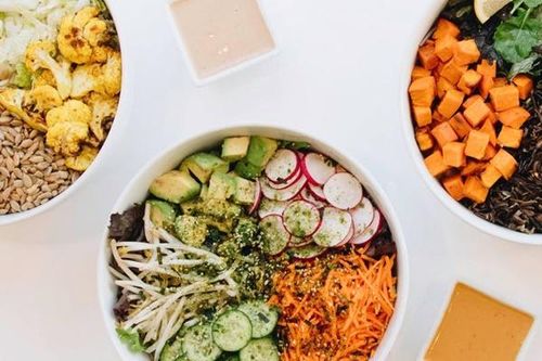Cuối tuần tự làm salad rau trộn giảm cân kiểu Hàn Quốc