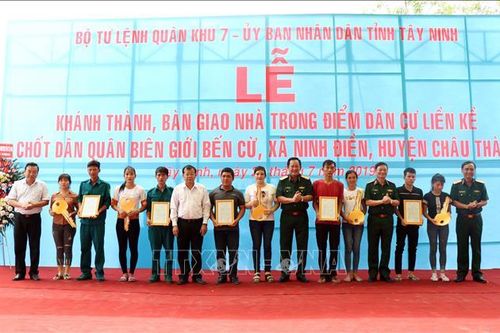 Điểm dân cư gắn kết chốt dân quân biên giới - Bài 2: Biên giới lòng dân