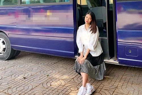 'Thánh lầy' đáng yêu như Lan Khuê, bầu tháng thứ 6 vẫn tự nhận mình là học sinh xinh đẹp
