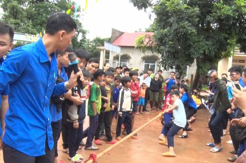 Đức Cơ:Tổ chức trại hè thiếu nhi 'Vòng tay bè bạn' tại xã Ia Krêl
