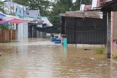 Phú Quốc: Mưa tạm ngưng, chỉ còn ngập cục bộ