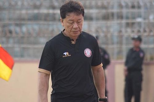HLV Chung Hae Seong: 'Tôi không hiểu vì sao lại có chuyện 5 đánh 1'