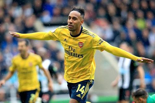 Aubameyang lập công, Arsenal đả bại Newcastle