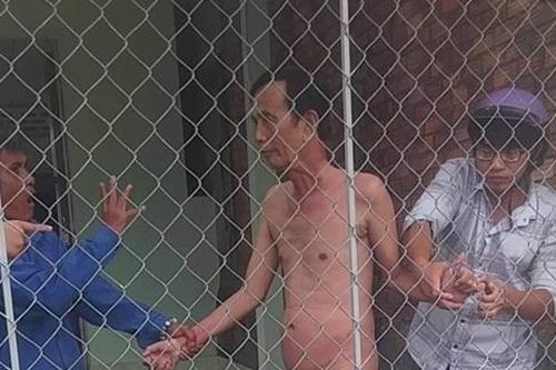 Khởi tố người đàn ông 66 tuổi 'khỏa thân' với bé gái 13 tuổi
