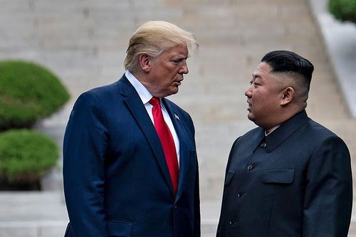 Triều Tiên thử tên lửa chỉ vài giờ sau khi ông Trump khoe bức thư của ông Kim