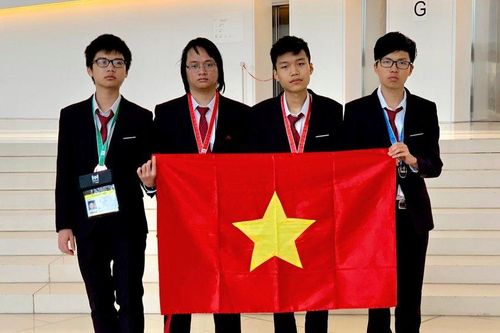 4 thí sinh dự thi Olympic Tin học quốc tế đều đoạt huy chương