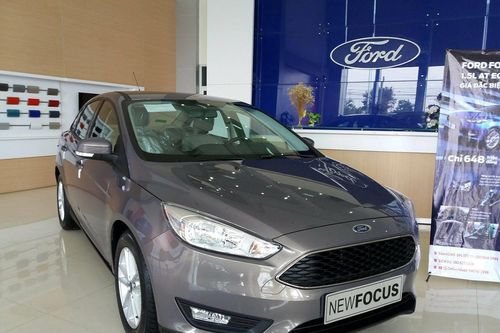 Hai số phận khác nhau, Ford Focus và Mazda 3 đang giảm giá mạnh