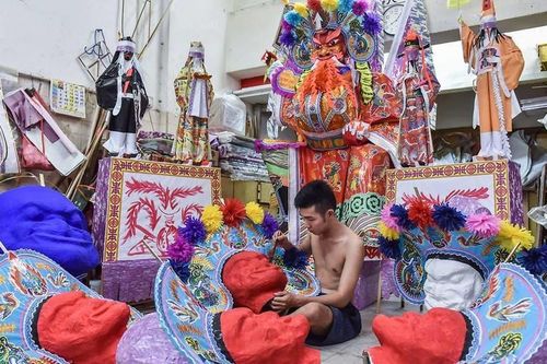 Nghề làm vàng mã ở Malaysia 'vào mùa' xá tội vong nhân
