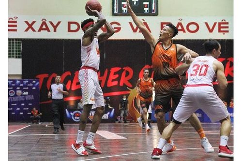 VBA 2019: Xác định hai đội bóng cuối cùng vào Playoffs