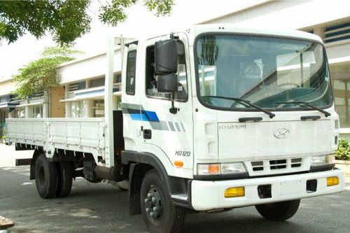 Tăng thuế nhập xe tải lên 10%, ngân sách tăng 43,7 tỉ đồng