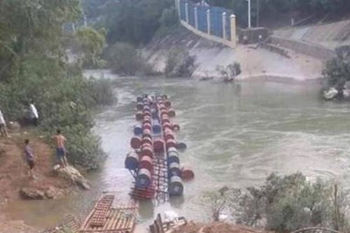 Cao Bằng: Ba người rơi xuống sông mất tích do lật bè