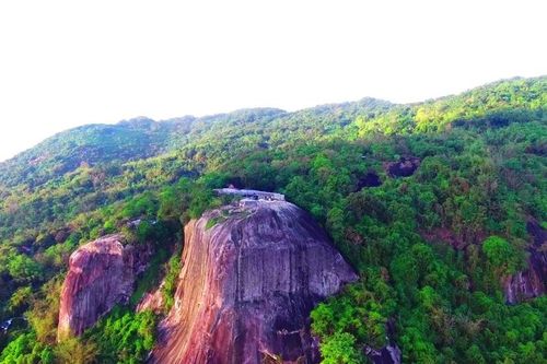 Ai về An Giang, nhớ núi Cô Tô