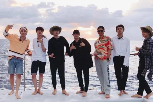 BTS thông báo tạm dừng hoạt động để nghỉ ngơi