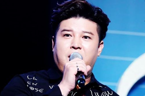 Shindong (Super Junior) tạm dừng tất cả các hoạt động âm nhạc vì vấn đề sức khỏe