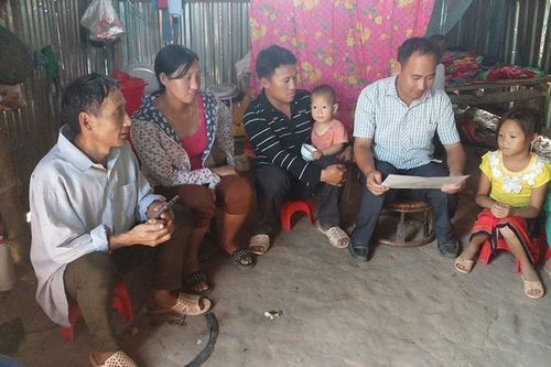 Mường Nhé chú trọng đào tạo, bồi dưỡng cán bộ
