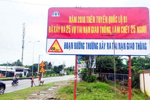 Cần Thơ thay đổi nội dung tuyên truyền về ATGT trên pano