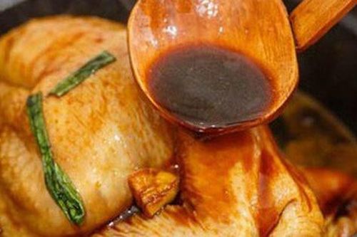 Gà công nghiệp ngon như gà ta nhờ cách luộc ngọt ngon đến không ngờ này