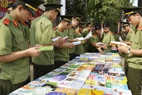 Văn học về đề tài Công an trong dòng chảy đương đại